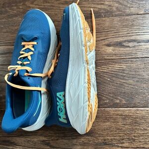 Hoka Arahi 7 men’s